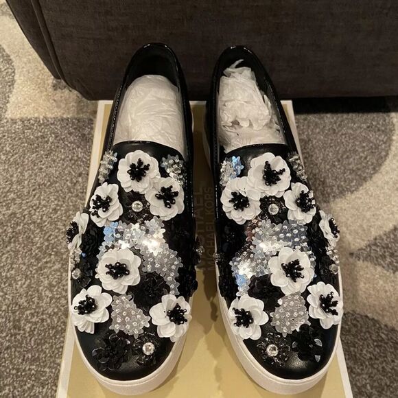 Michael Kors Shoes - Michael Kors Women’s Trent Slip Leather Black